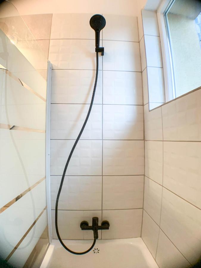 Luterana Studio Apartment Bucarest Exterior foto