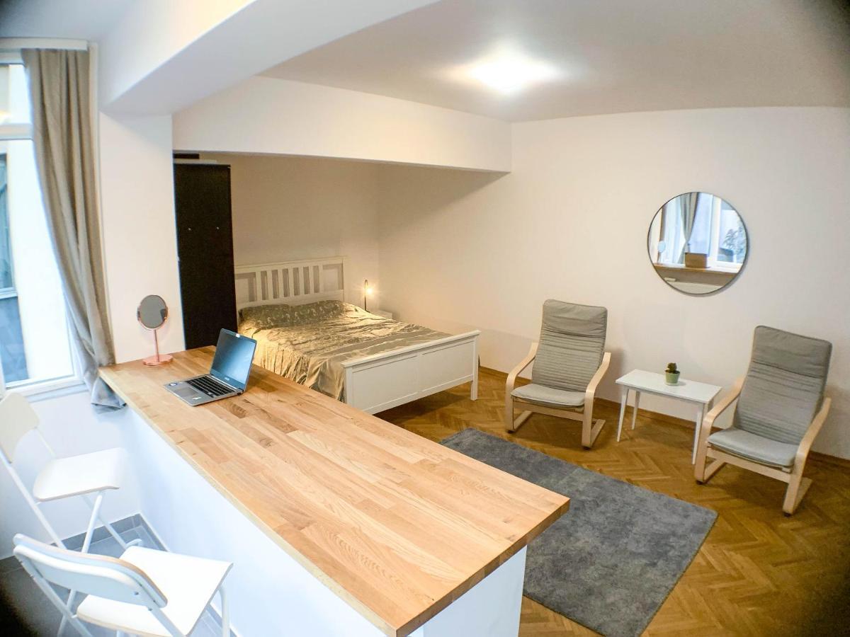 Luterana Studio Apartment Bucarest Exterior foto